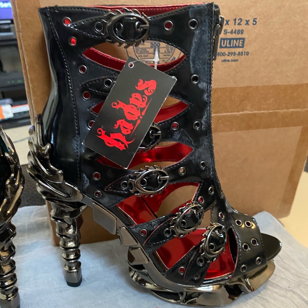 Hades Strappy Black High Heels 4” Gothic/ Edgy ***NEW***